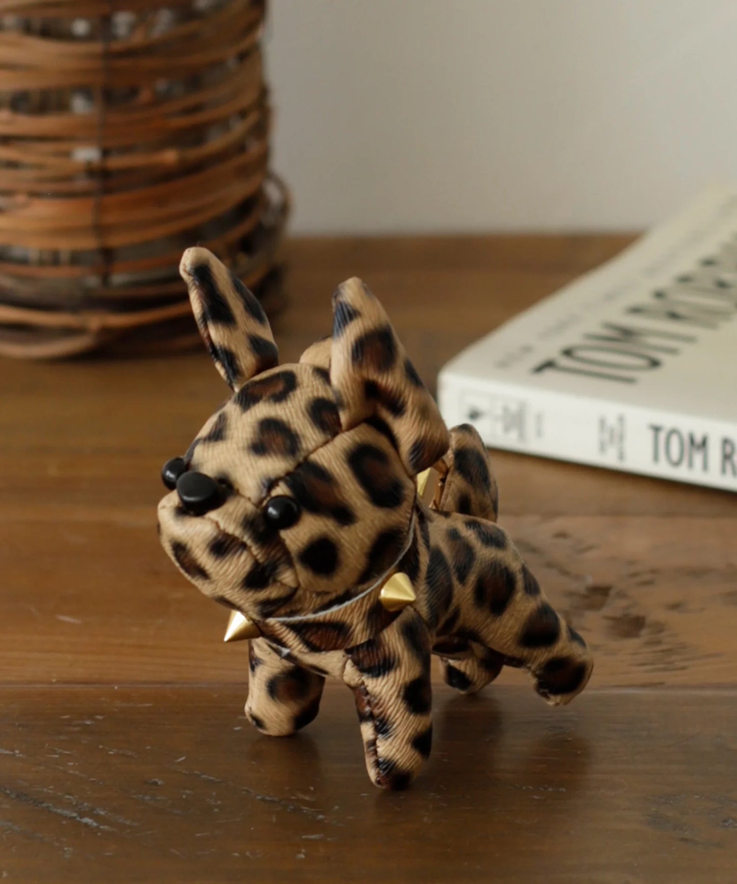 porte-cles ou bijou de sac bouledogue francais LV