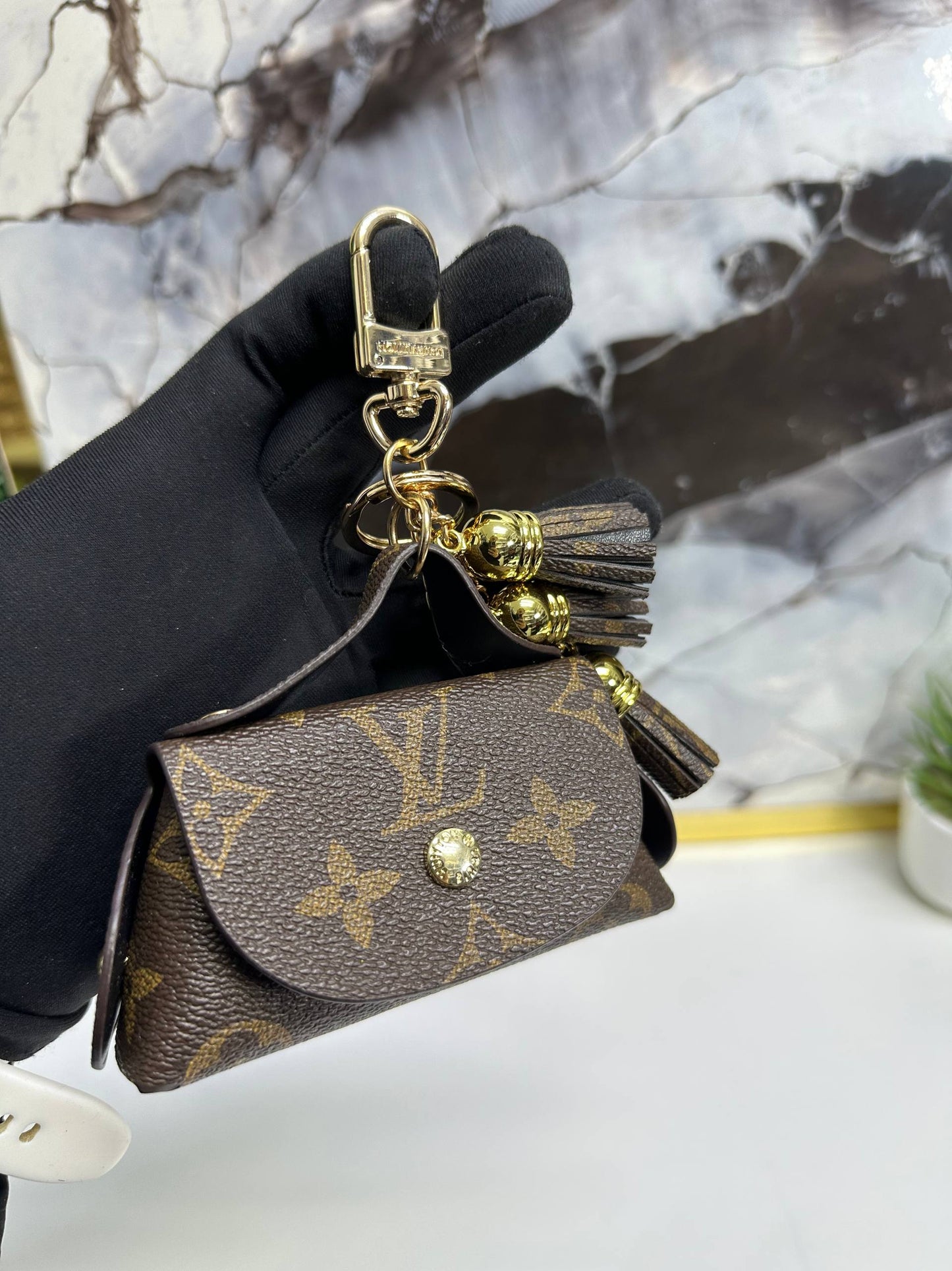 محفظة و تعليقة الحقيبة الموضا الفرنسية 2026