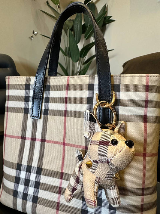 سلسلة مفاتيح أو تعليقة حقيبة على شكل كلب بولدوغ فرنسي