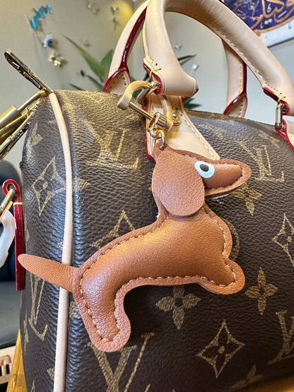 porte-cles avec charm teckel