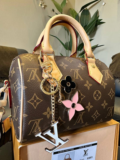 Monogram LV Bijou de sac en acier