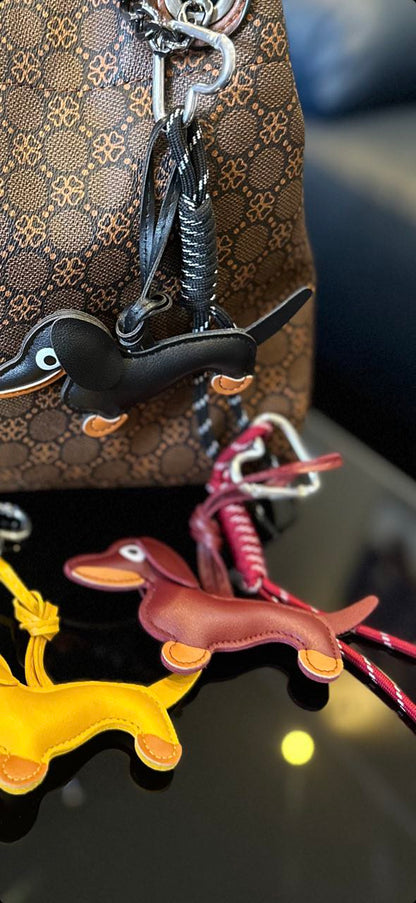 porte-cles avec charm teckel