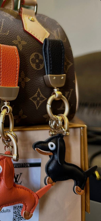 porte-cles avec charm teckel